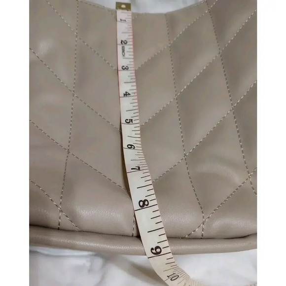 Steve Madden Timeless Taupe Shoulder Bag $98 MSRP NEW With Tags Quilted Purse - Picture 10 of 10